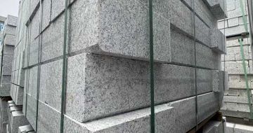 常州芝麻白路牙石 马路牙子