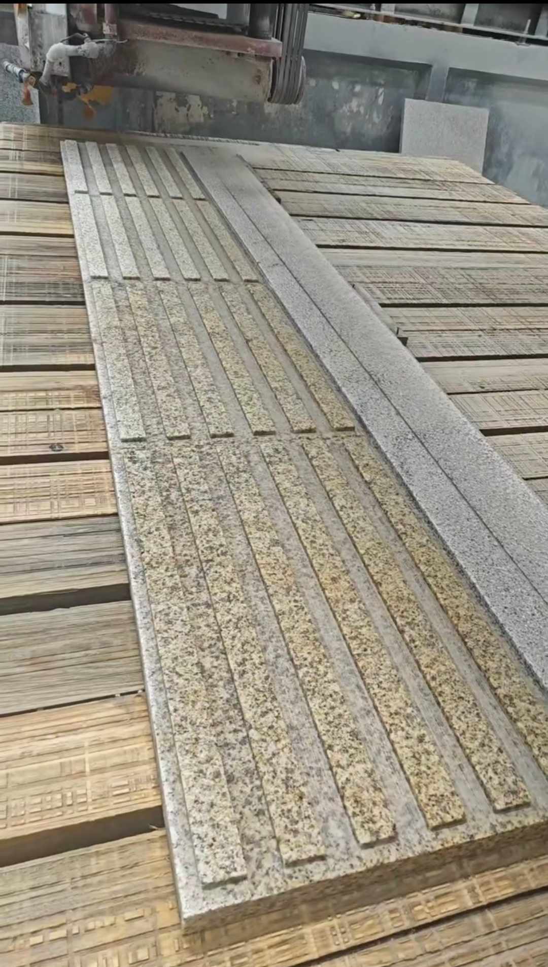 常州黄金麻盲道石 盲条