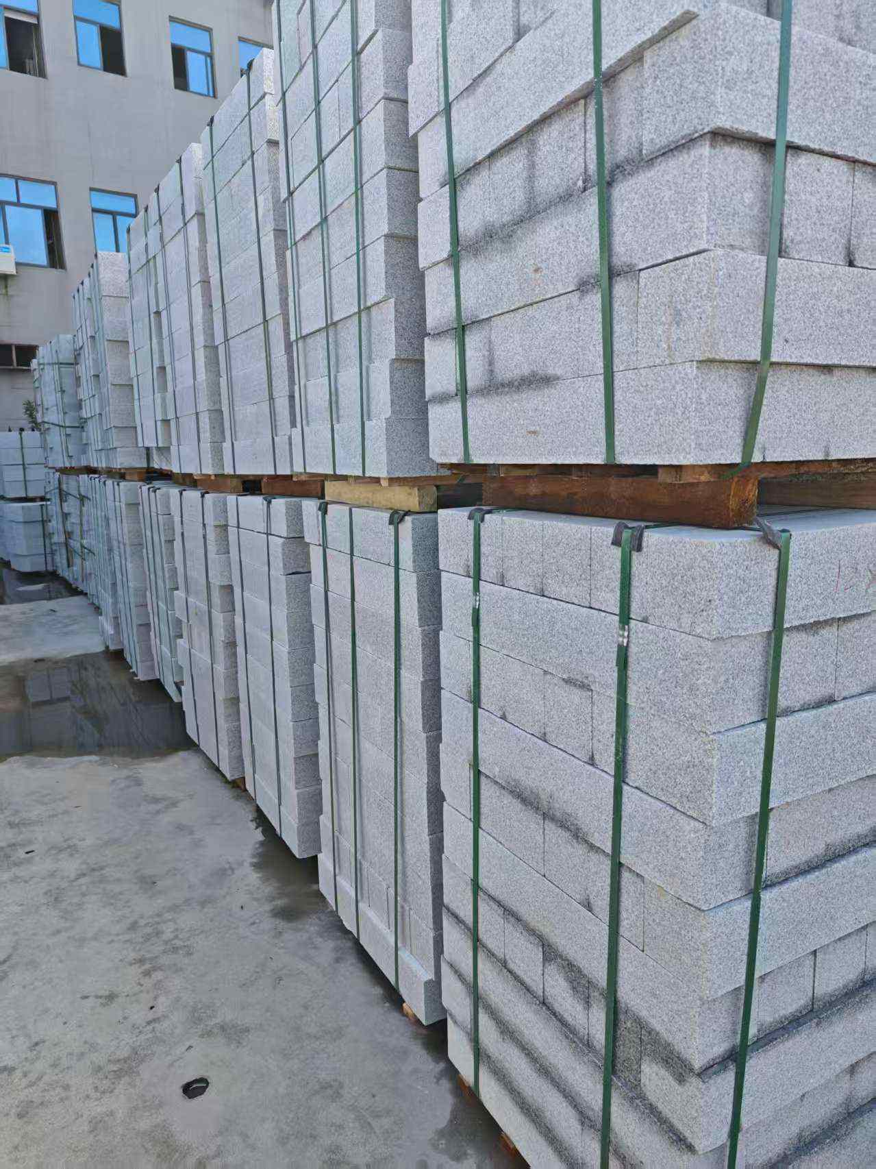 常州芝麻白路牙石，路侧石